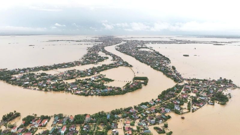 Giấc mơ thấy nước lũ – báo hiệu cảm xúc dồn nén đang trỗi dậy